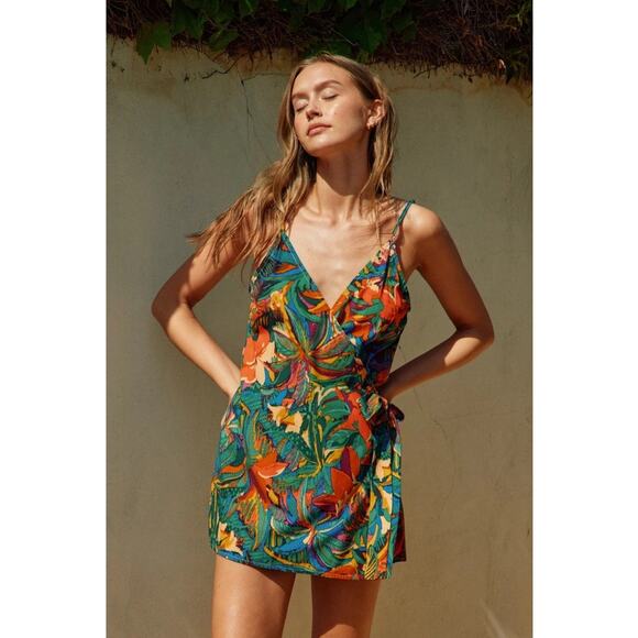 Dress Forum Pants - NWT Dress Forum Tropical Fiesta Wrap Romper Jumpsuit Women's Size M Vacation
